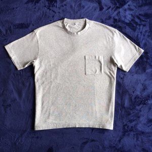 Gray Uniqlo T-shirt with front pocket